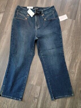 Classic Dark Blue Straight-Leg cropped jeans